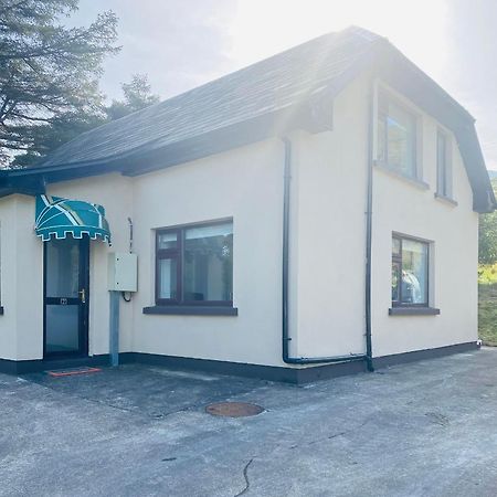 Townhouse Leenane Лінон Екстер'єр фото